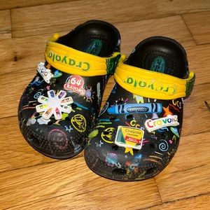 Crayola Crocs - Toddler 8C - Good Condition